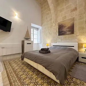 Capital Apartment