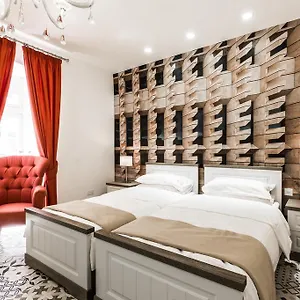 Jean De Valette Boutique Living Apartment
